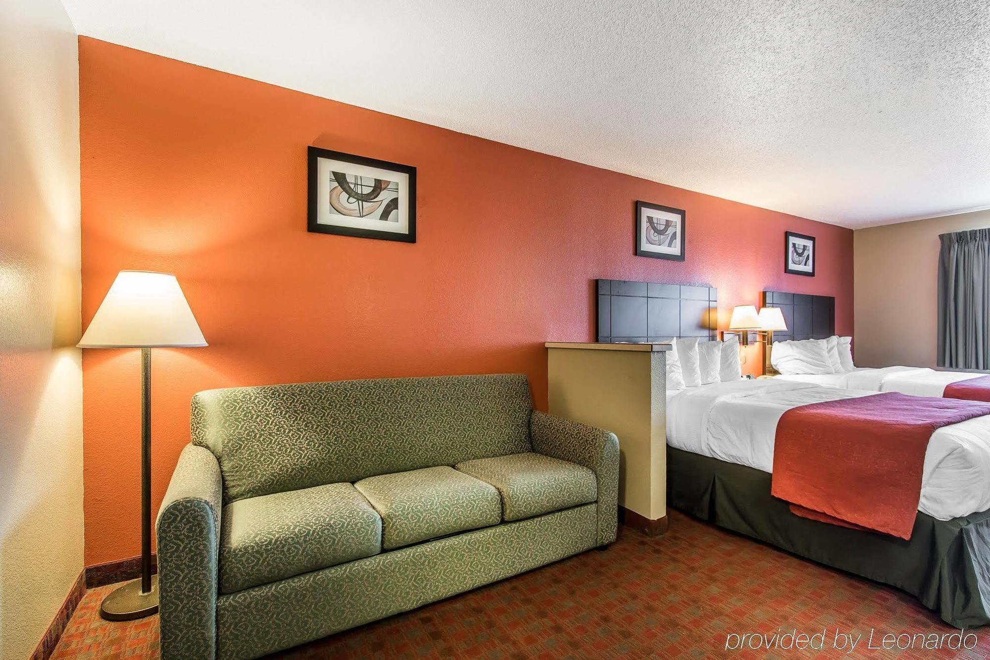 Quality Inn & Suites La Vergne Exteriör bild