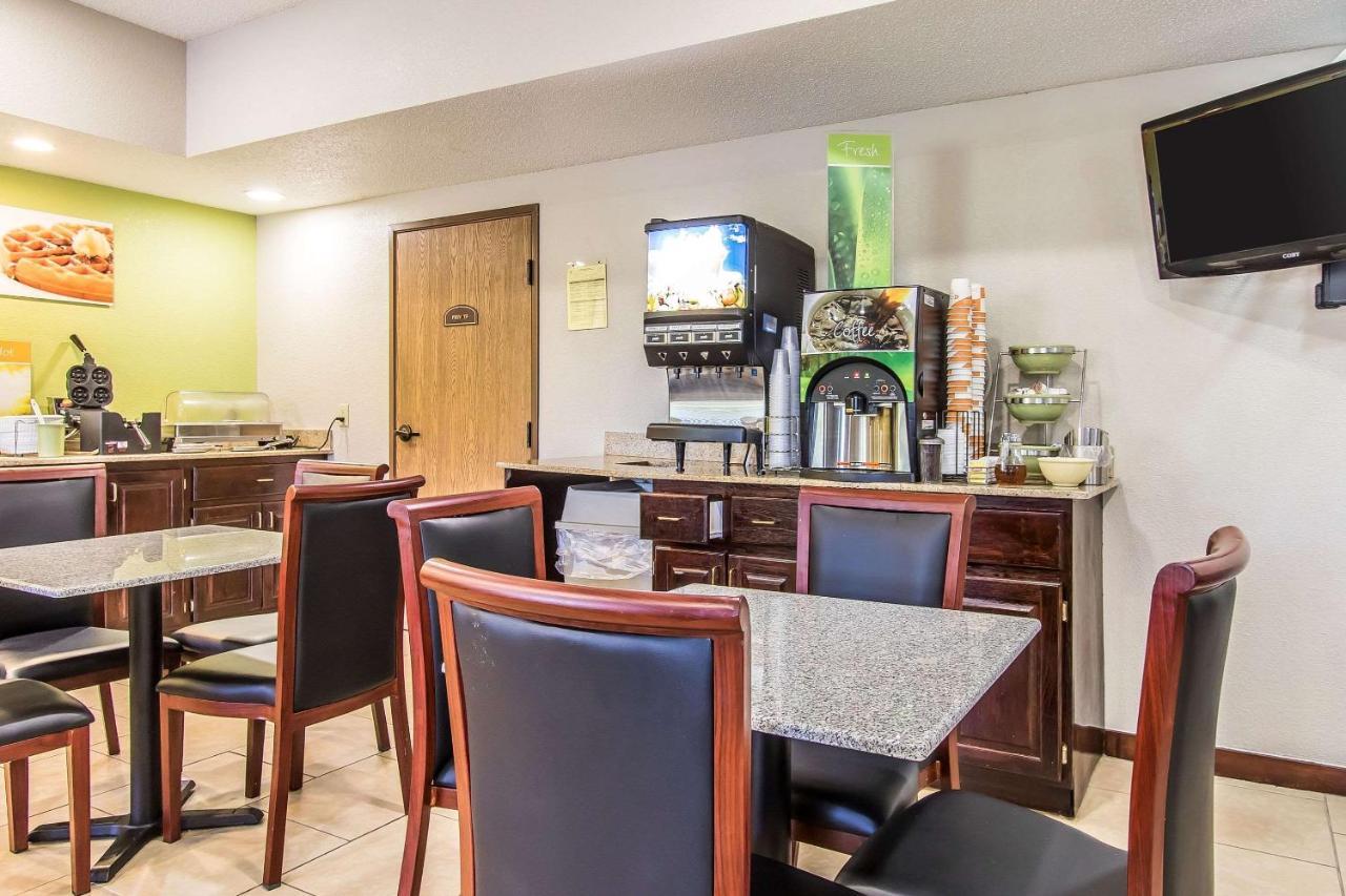 Quality Inn & Suites La Vergne Exteriör bild